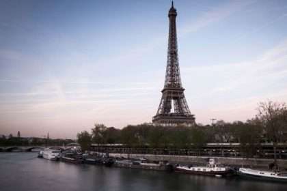 Eiffel Tower: Two Drunken American Tourists 'trapped' Overnight In Paris