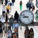 Uk Wages Rise At Record Pace, Approaching Inflation