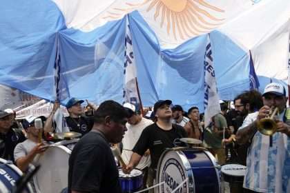 Argentines Take To The Streets To Protest New Austerity Measures