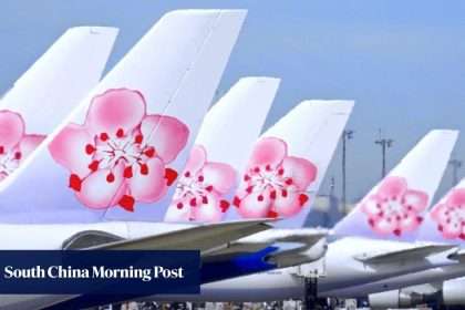 China Airlines Passenger Plane Bound For Hong Kong Makes A