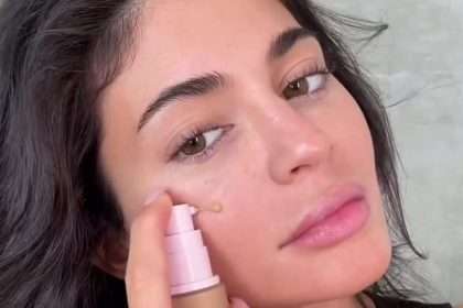 Kylie Jenner Takes A Rare Look At Her Makeup Free Face