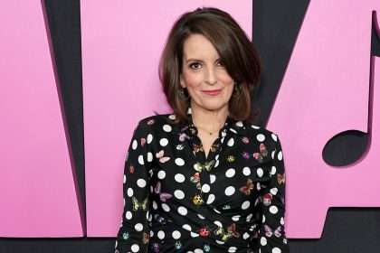 Tina Fey's Makeup Artist Says This Serum Is The Key