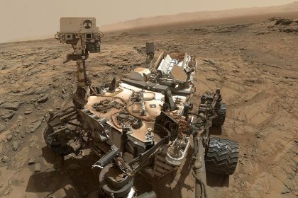 Nasa's Curiosity Rover Makes 'stunning' Discovery On Mars