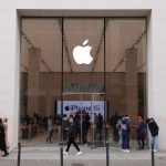 Apple Reaches First Contractual Agreement With U.s. Retailers Guild