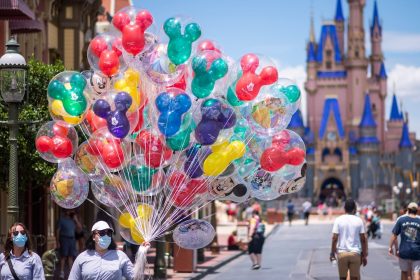 Classic Disney World Show Malfunctions A Day After Reopening, Guests