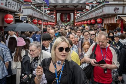 'instagram Culture' And Weak Yen Help Boost Tourism To Japan's