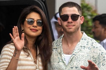 Priyanka Chopra's Comfy Yet Chic Travel Look Has Me Ditching