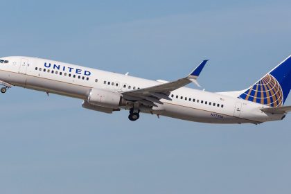 United Airlines Plane Veers Off Course In Mid Air After Passenger