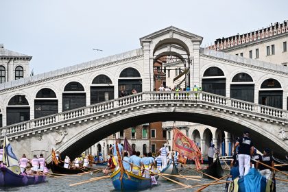 Venice Entry Tax Fails To Deter Tourists, Critics Say |