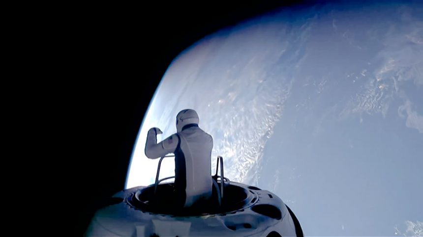 Polaris Dawn Astronauts Take Historic Private Spacewalk In Spacex Made Spacesuits